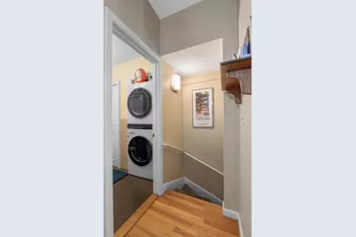 139 W 6th #1, Boston, MA 02127 - Photo 15