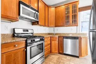 21 Cawfield St, Boston, MA 02125 - Photo 3