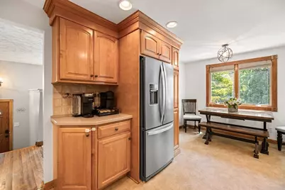 85 Malley Ave, Avon, MA 02322 - Photo 9