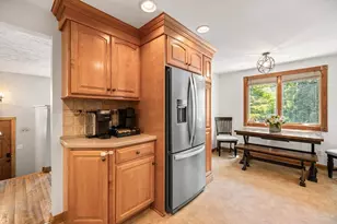 85 Malley Ave, Avon, MA 02322 - Photo 9