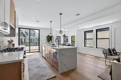 37 Kingston St #B, Somerville, MA 02144 - Photo 7