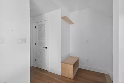 37 Kingston St #B, Somerville, MA 02144 - Photo 17