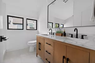 37 Kingston St, Somerville, MA 02144 - Photo 27