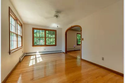 322 Spring St, Shrewsbury, MA 01545 - Photo 17