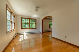 322 Spring St, Shrewsbury, MA 01545 - Photo 17
