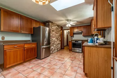 322 Spring St, Shrewsbury, MA 01545 - Photo 3