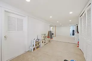 23 Kosciusko St, Peabody, MA 01960 - Photo 19
