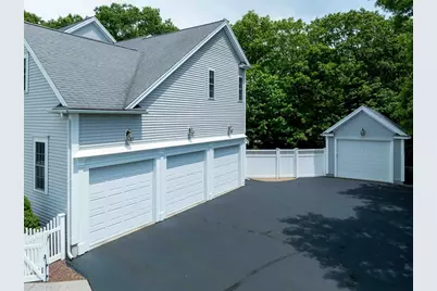 17 Dudley Road, Mendon, MA 01756 - Photo 5