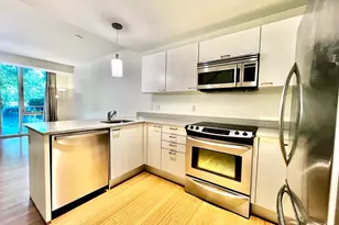 2 Earhart, Cambridge, MA 02141 - Photo 9