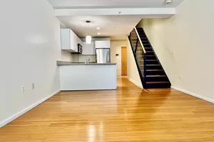2 Earhart, Cambridge, MA 02141 - Photo 3