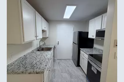 36 Silver Hill Ln #21, Natick, MA 01760 - Photo 3
