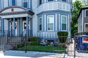 32 Hawthorne St, Boston, MA 02119 - Photo 17