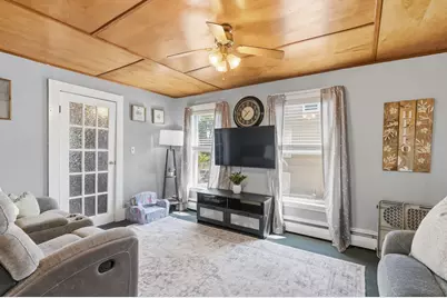 14 Norfolk St, Haverhill, MA 01830 - Photo 27
