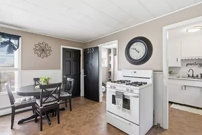 14 Norfolk St, Haverhill, MA 01830 - Photo 3