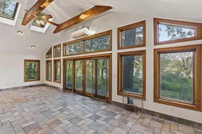 33 W Elm St, Hopkinton, MA 01748 - Photo 9