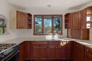 33 W Elm St, Hopkinton, MA 01748 - Photo 19