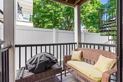 4 Everett Pl #1, Boston, MA 02128 - Photo 9