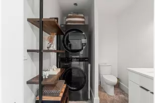 4 Everett Pl, Boston, MA 02128 - Photo 15