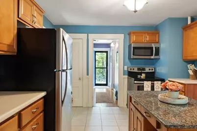 24 Bennett Pl, Leominster, MA 01453 - Photo 9