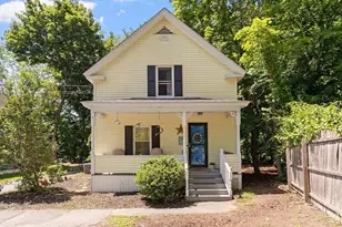24 Bennett Pl, Leominster, MA 01453 - Photo 1