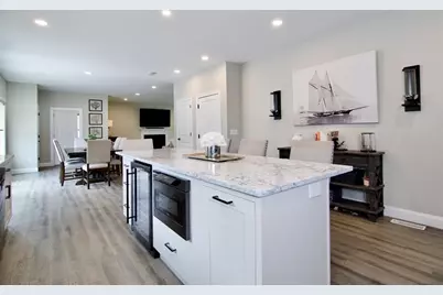 103 Oak Hollow Rd, Springfield, MA 01128 - Photo 19