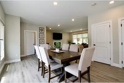 103 Oak Hollow Rd, Springfield, MA 01128 - Photo 11