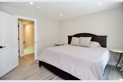 103 Oak Hollow Rd, Springfield, MA 01128 - Photo 35