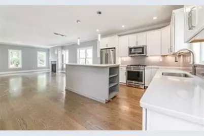 46 Murray Hill Road, Boston, MA 02131 - Photo 5