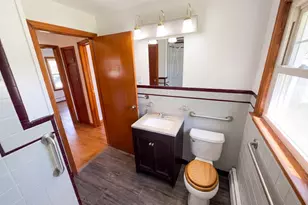 41 Hicks St, Chicopee, MA 01020 - Photo 9