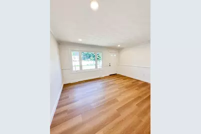 289 Commercial St, Whitman, MA 02382 - Photo 5