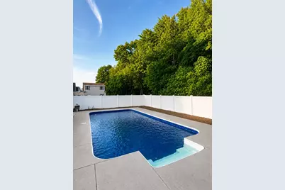289 Commercial St, Whitman, MA 02382 - Photo 15