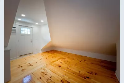 100 Chestnut Avenue #3, Boston, MA 02130 - Photo 9