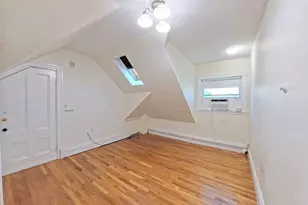 185 Davis Ave, Brookline, MA 02445 - Photo 17