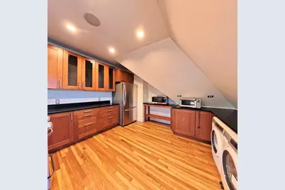 185 Davis Avenue #8, Brookline, MA 02445 - Photo 3