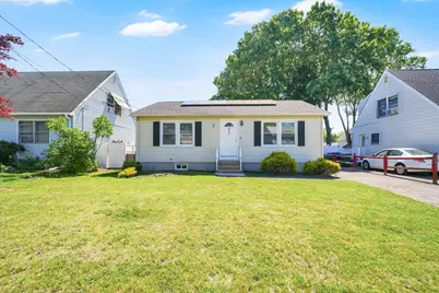 217 Mazarin St, Springfield, MA 01151 - Photo 1