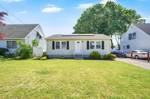 217 Mazarin St, Springfield, MA 01151 - Photo 1