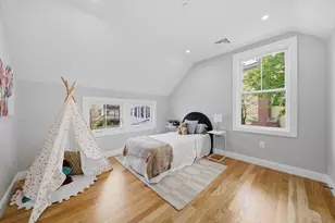 174 Walnut St, Somerville, MA 02145 - Photo 1