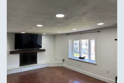 9 Payson Rd, Billerica, MA 01821 - Photo 5
