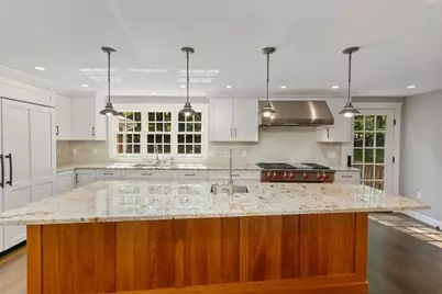 135 Raleigh Tavern Lane, North Andover, MA 01845 - Photo 3