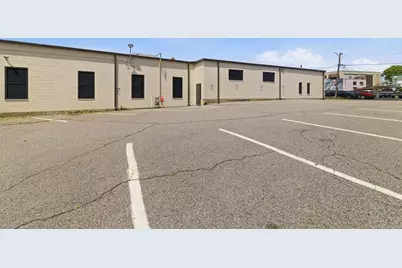 32 Belmont St, Brockton, MA 02301 - Photo 3