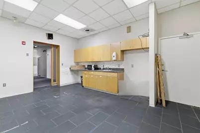 32 Belmont St, Brockton, MA 02301 - Photo 11