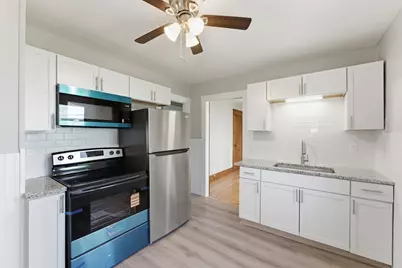 47 Thorndyke St, Springfield, MA 01118 - Photo 9