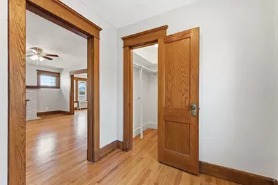 47 Thorndyke St, Springfield, MA 01118 - Photo 7