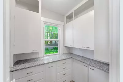 47 Thorndyke St, Springfield, MA 01118 - Photo 11