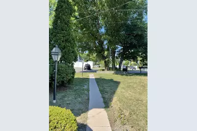 4 West St #2, Wrentham, MA 02093 - Photo 3