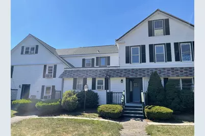 4 West St #2, Wrentham, MA 02093 - Photo 1