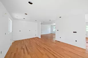 90 Liberty St, Randolph, MA 02368 - Photo 5