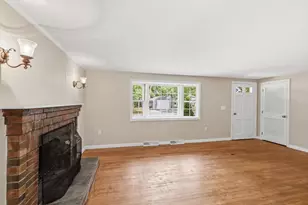 90 Castlewood Cir, Barnstable, MA 02601 - Photo 17