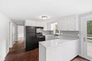 90 Castlewood Cir, Barnstable, MA 02601 - Photo 5
