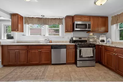 45 Maplewood Avenue, Holbrook, MA 02343 - Photo 5